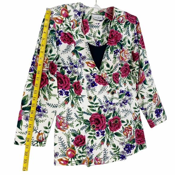 Vintage Floral Blazer by Breakin’ Loose- Made in the USA - Picture 16 of 16